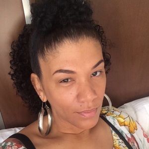 Meet your Posher, Oneika